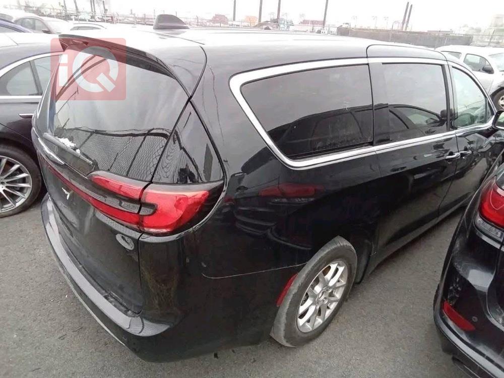 Chrysler Pacifica